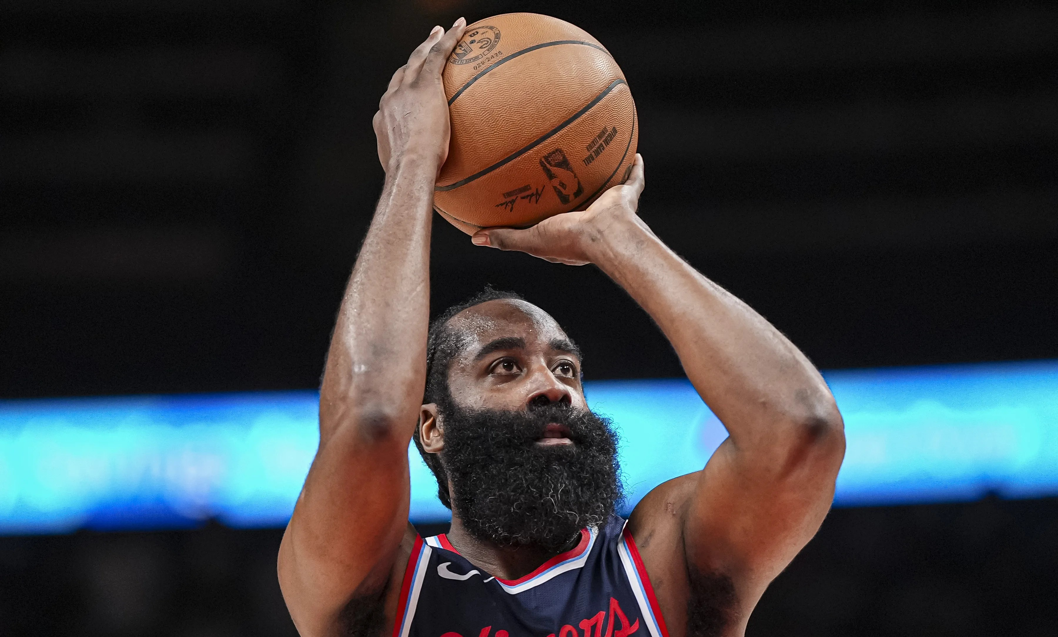 包含NBA巨星：哈登获得本赛季得分王，领跑得分榜的词条