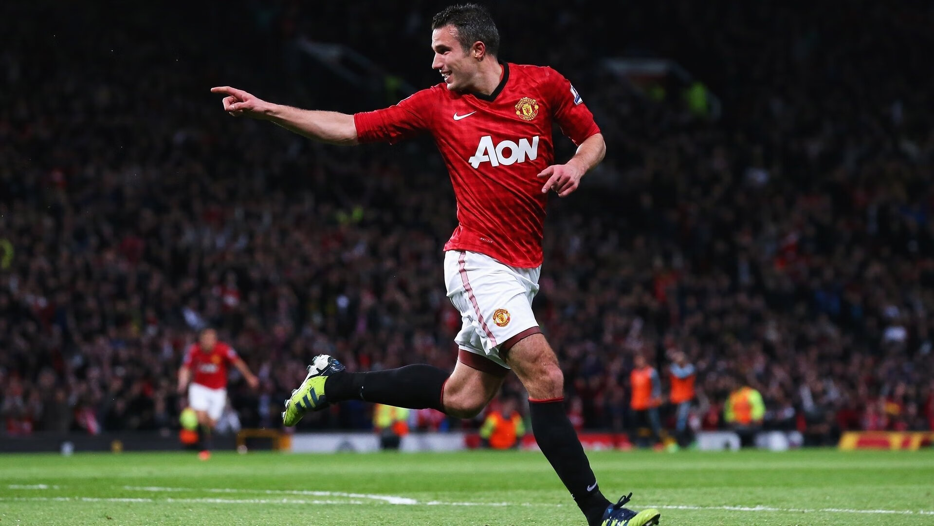 华体会体育-塔图姆赛点兑现，圣安东尼奥马刺淘汰曼城晋级四强，主帅激动落泪